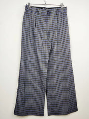 Buy online pre-used pre-loved 100% authentic & Original branded Marks & Spencer (TT-1386) available in Pakistan. Top international brands avilable.