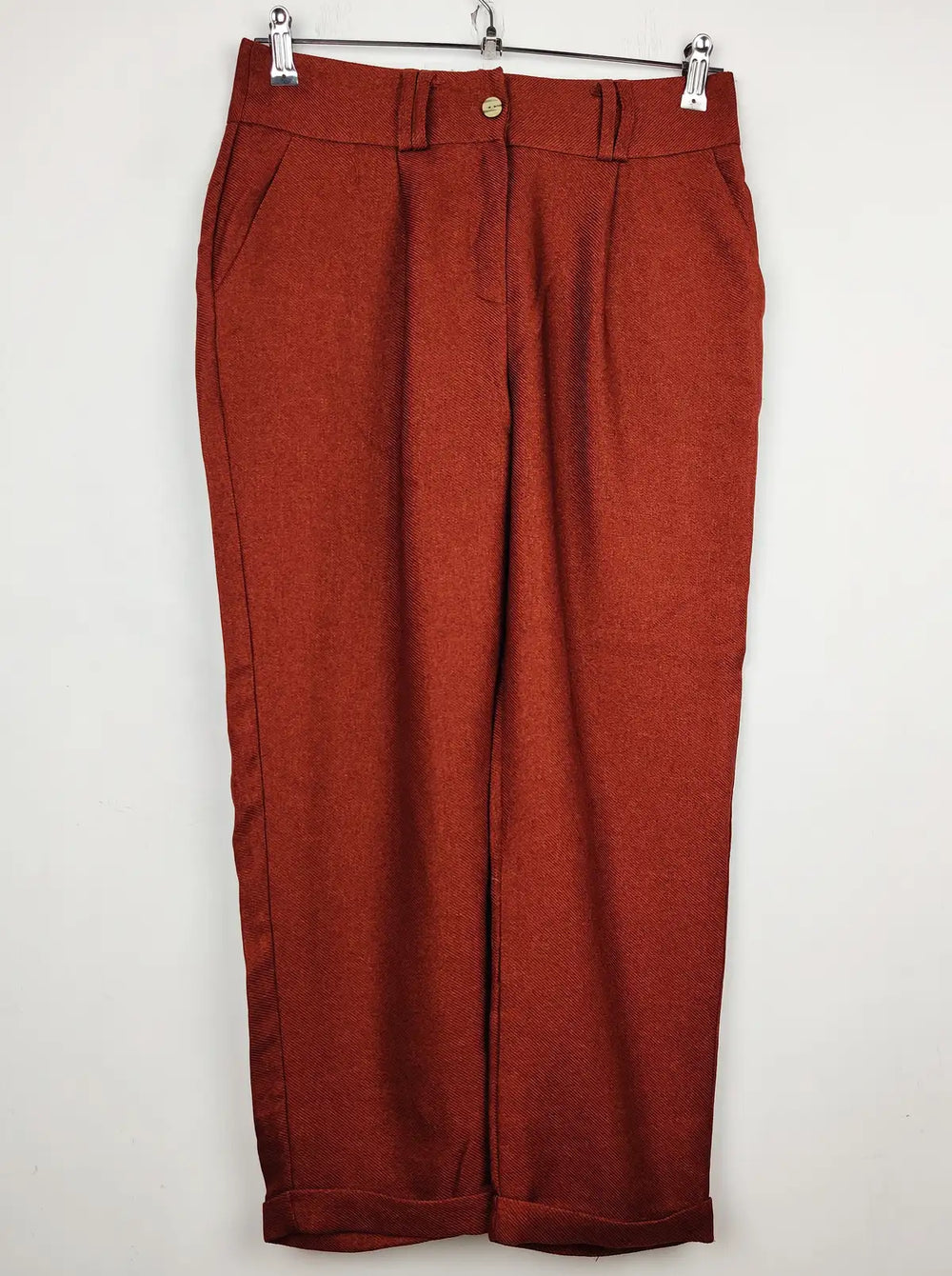 Buy online pre-used pre-loved 100% authentic & Original branded Yare (TT-1403) available in Pakistan. Top international brands avilable.