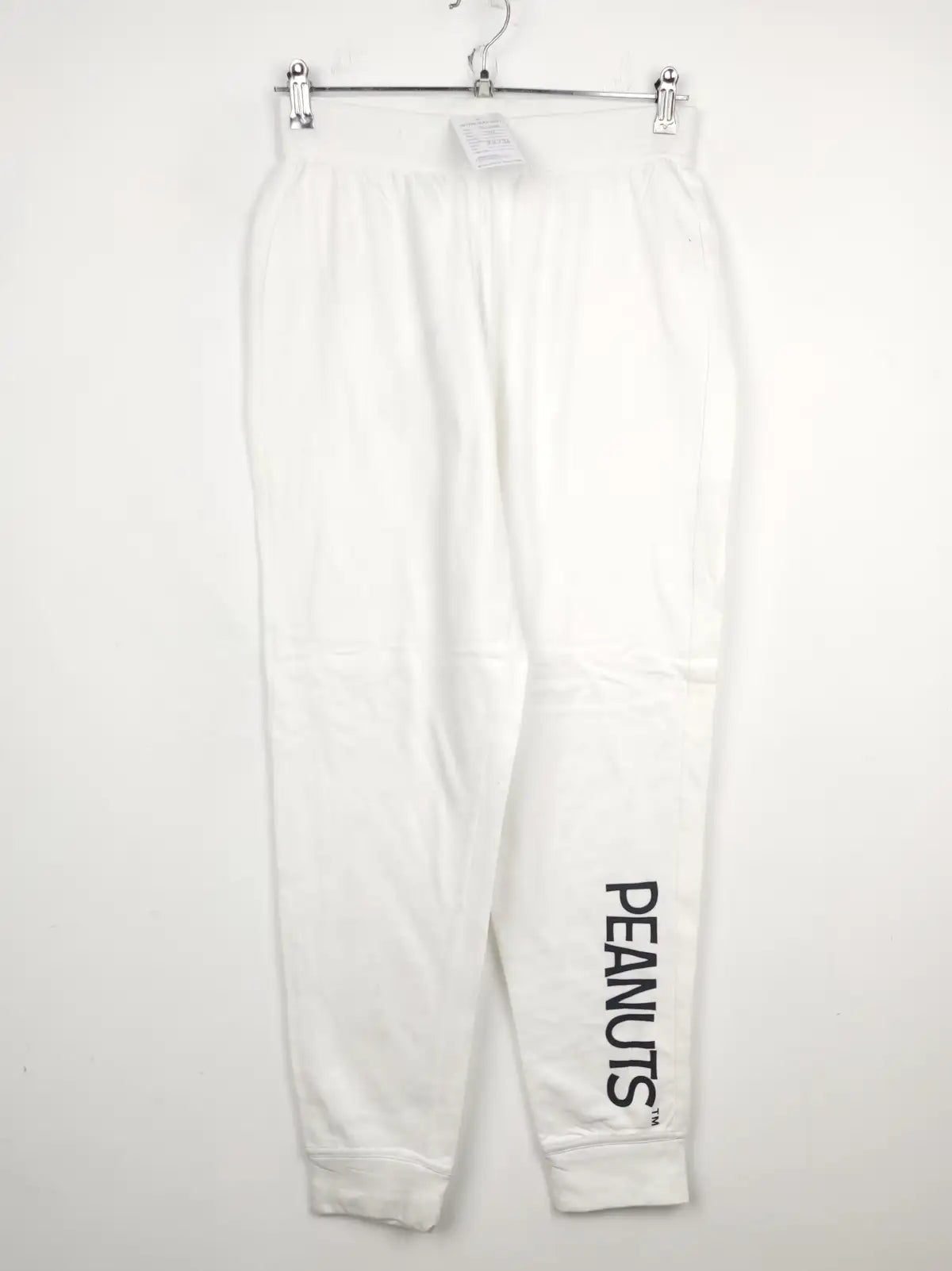 Buy online pre-used pre-loved 100% authentic & Original branded Peanuts (TT-1435) available in Pakistan. Top international brands avilable.