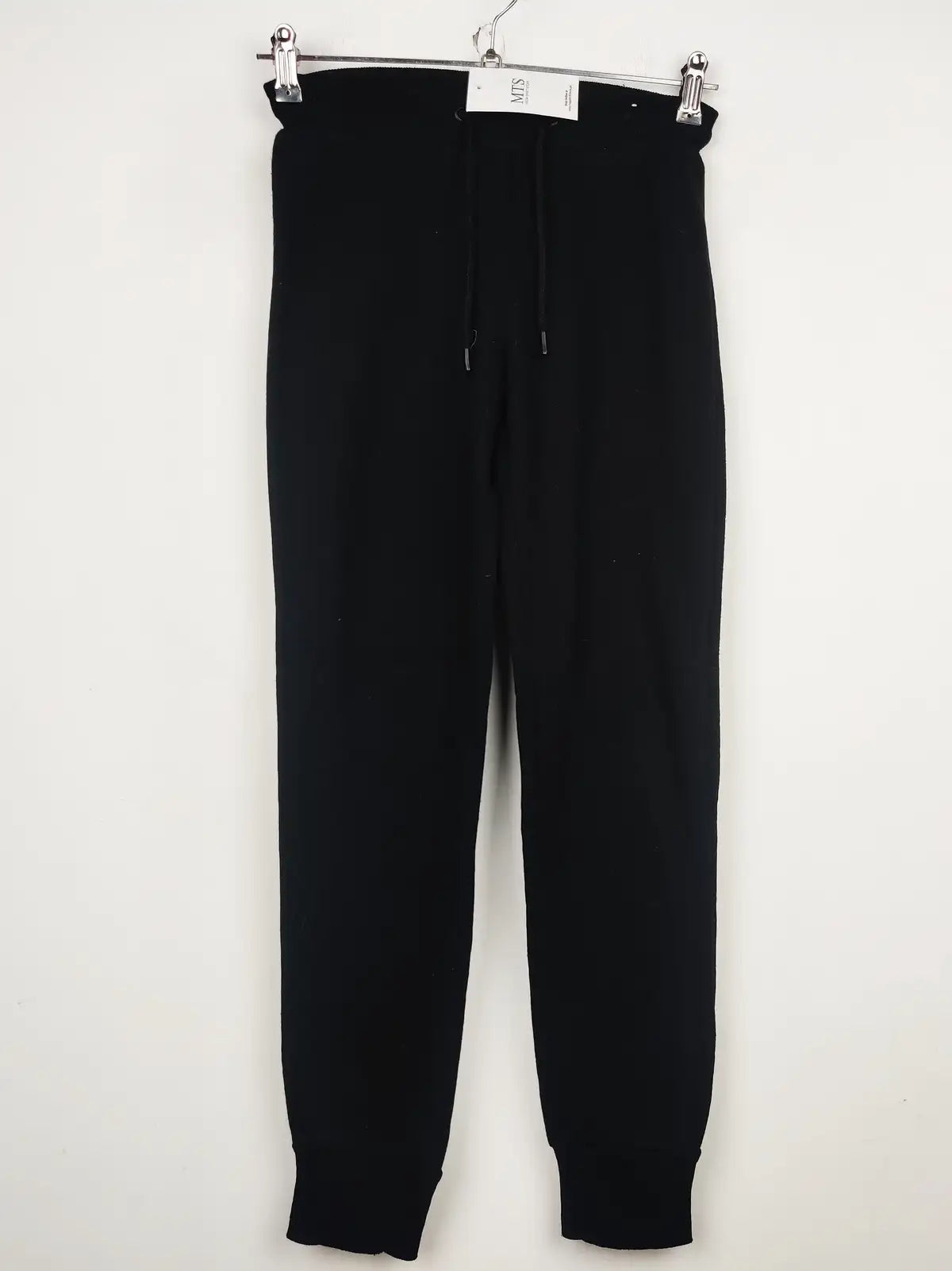 Buy online pre-used pre-loved 100% authentic & Original branded Primark (TT-1436) available in Pakistan. Top international brands avilable.