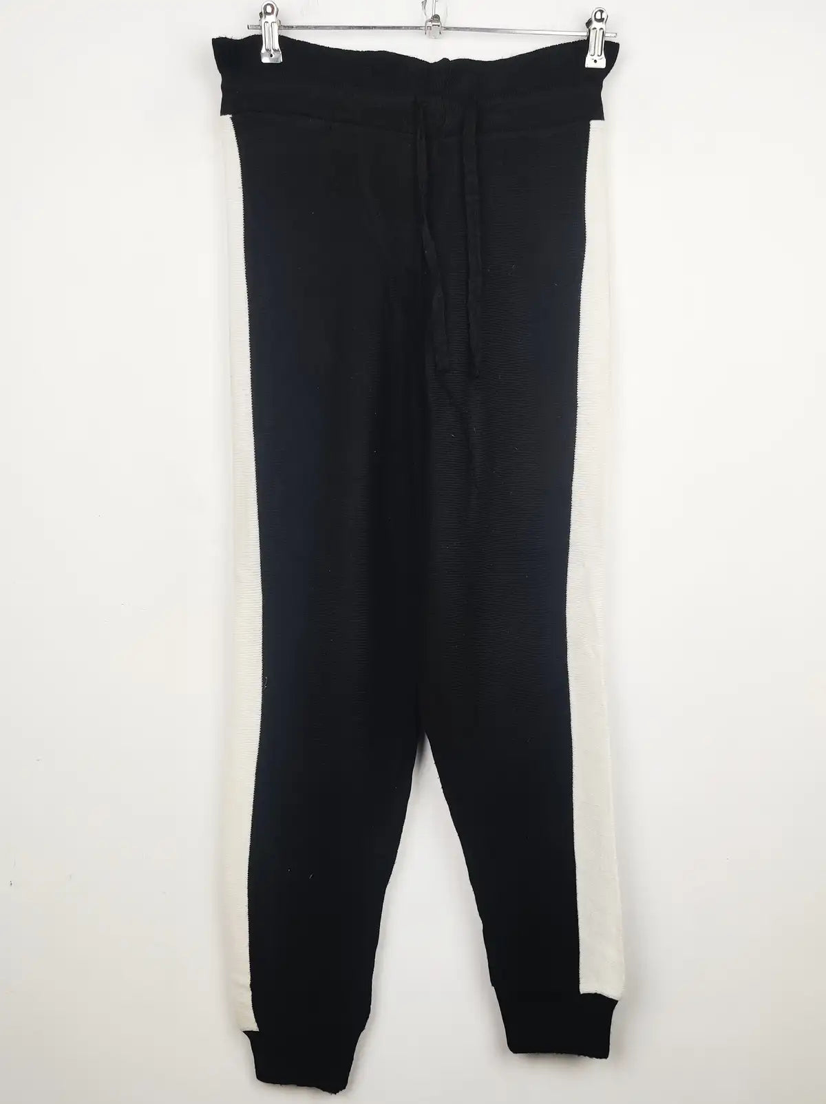 Buy online pre-used pre-loved 100% authentic & Original branded Prettylittlething (TT-1438) available in Pakistan. Top international brands avilable.