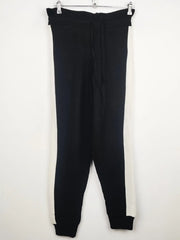 Buy online pre-used pre-loved 100% authentic & Original branded Prettylittlething (TT-1438) available in Pakistan. Top international brands avilable.