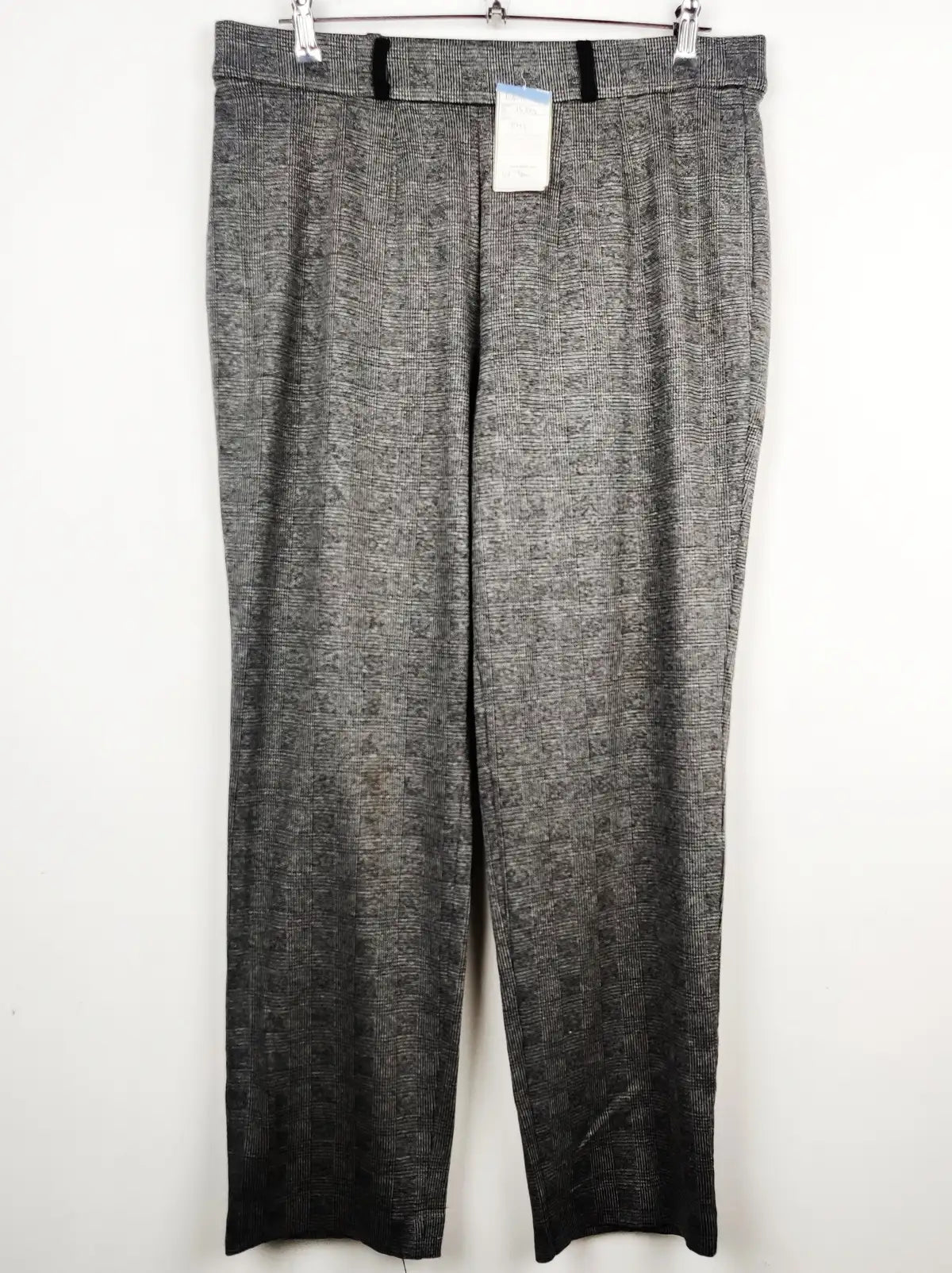 Buy online pre-used pre-loved 100% authentic & Original branded Marks & Spencer (TT-1461) available in Pakistan. Top international brands avilable.