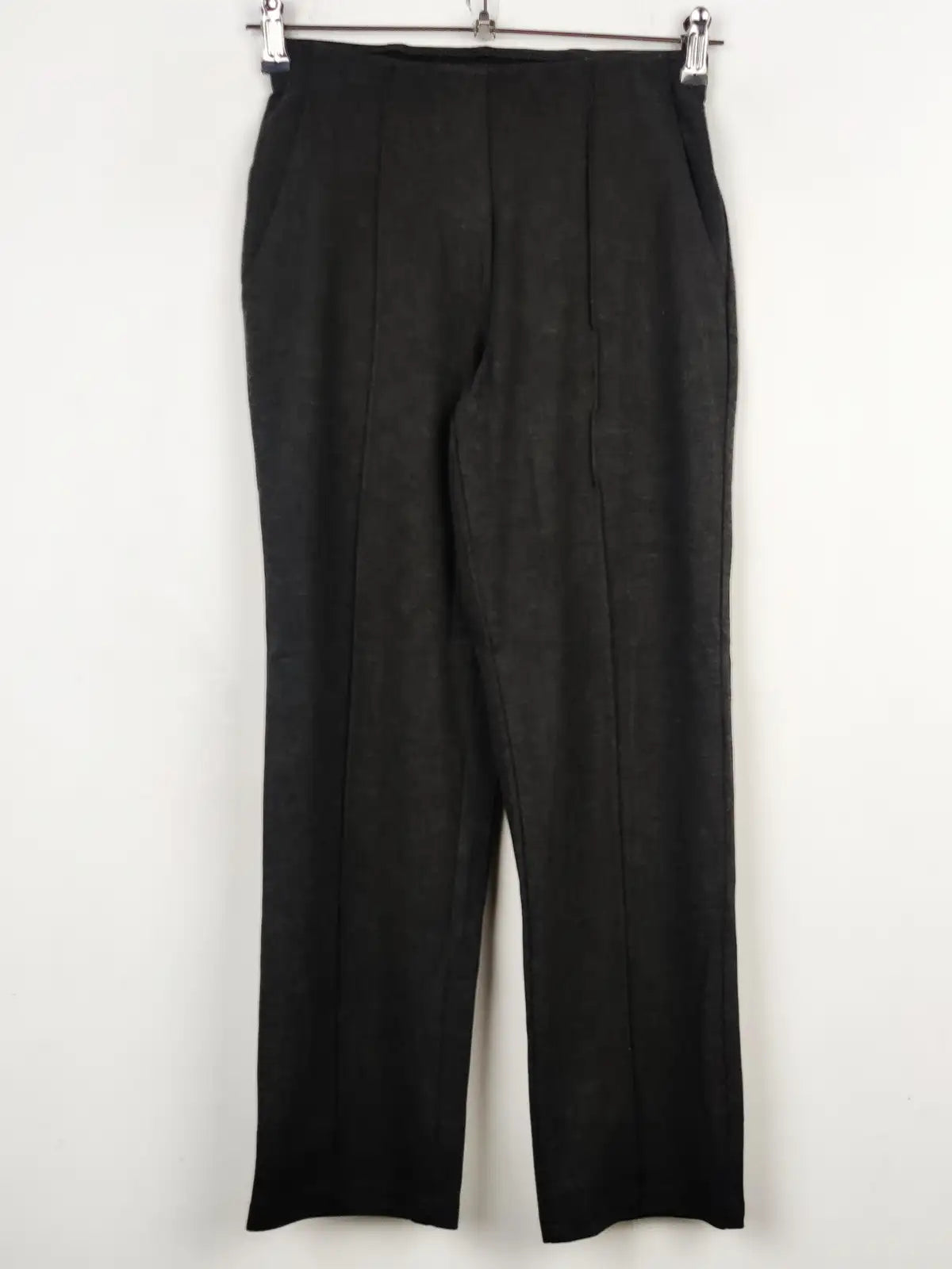 Buy online pre-used pre-loved 100% authentic & Original branded Marks & Spencer (TT-1467) available in Pakistan. Top international brands avilable.