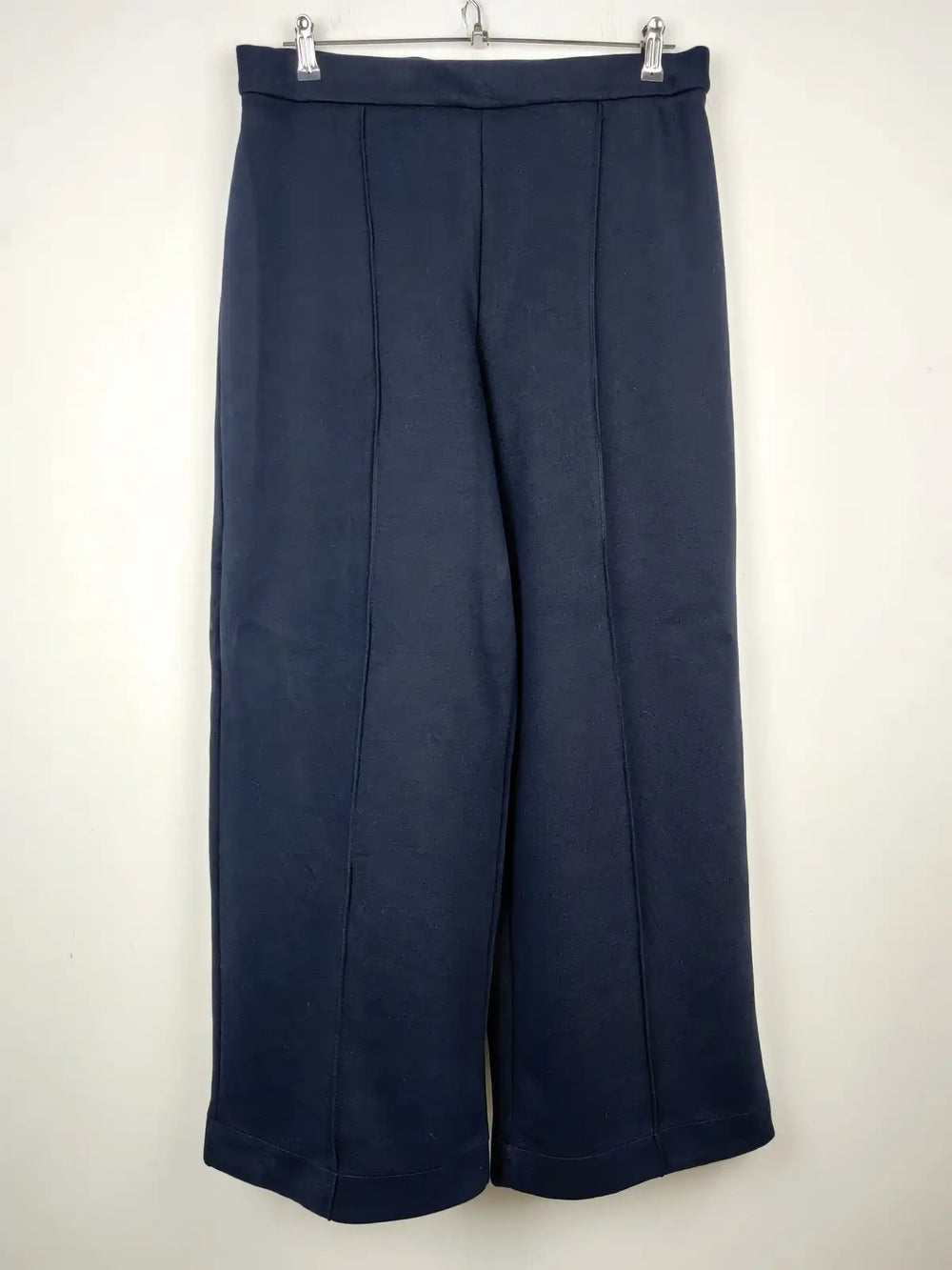 Buy online pre-used pre-loved 100% authentic & Original branded Marks & Spencer (TT-1488) available in Pakistan. Top international brands avilable.