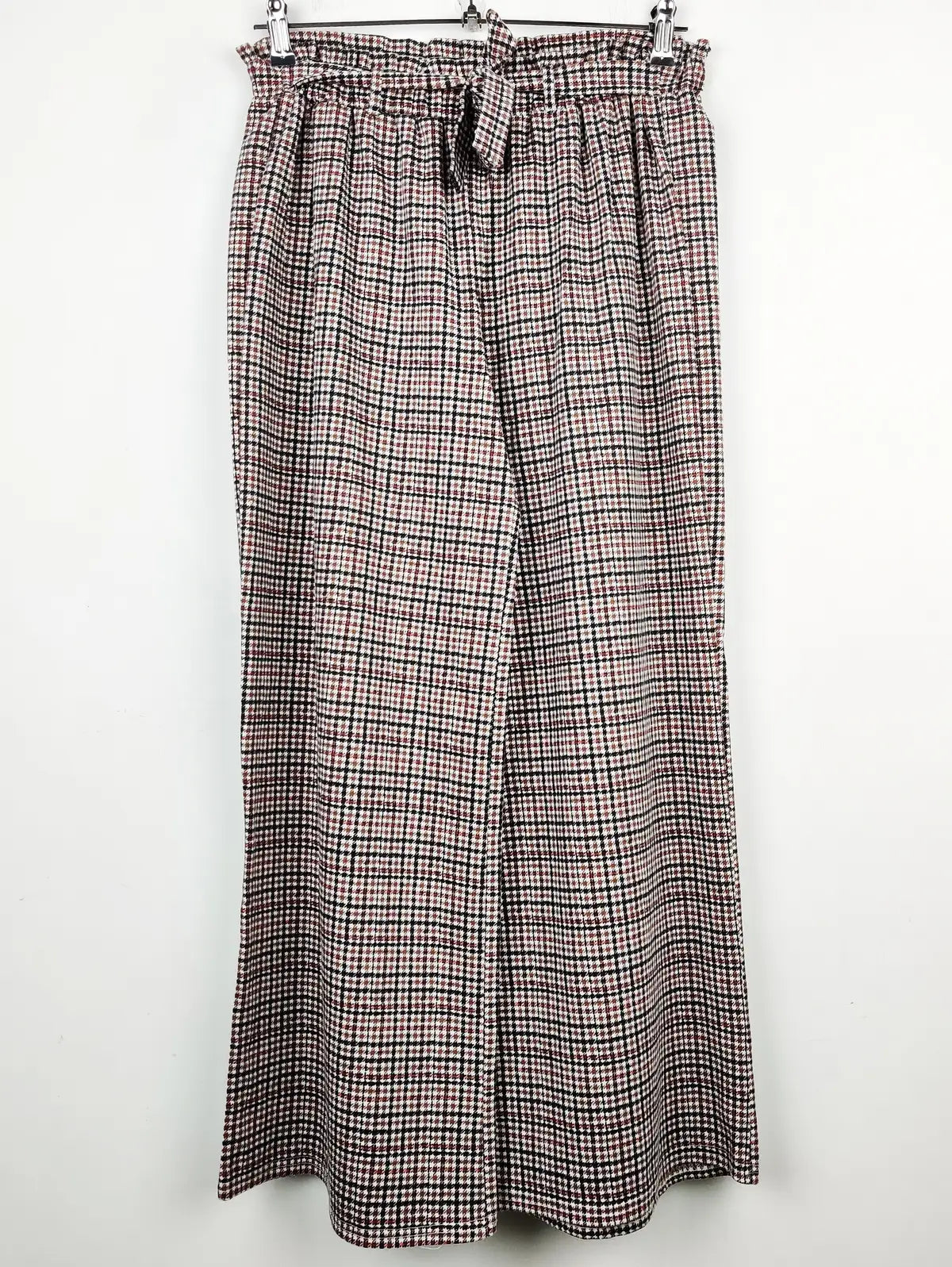 Buy online pre-used pre-loved 100% authentic & Original branded Innocence (TT-1491) available in Pakistan. Top international brands avilable.