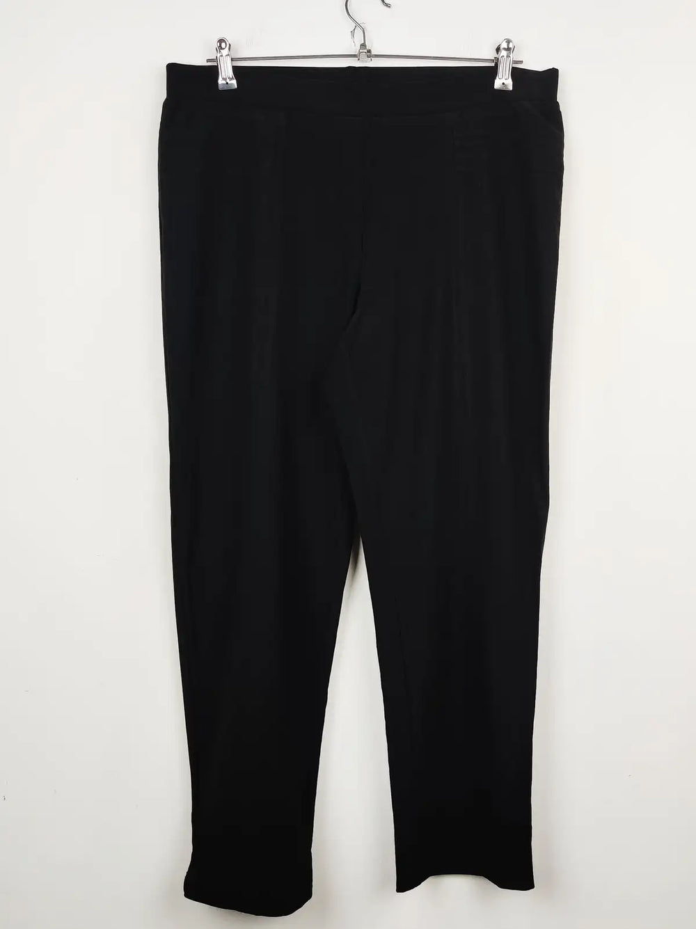 Buy online pre-used pre-loved 100% authentic & Original branded Frank Lyman (TT-1496) available in Pakistan. Top international brands avilable.