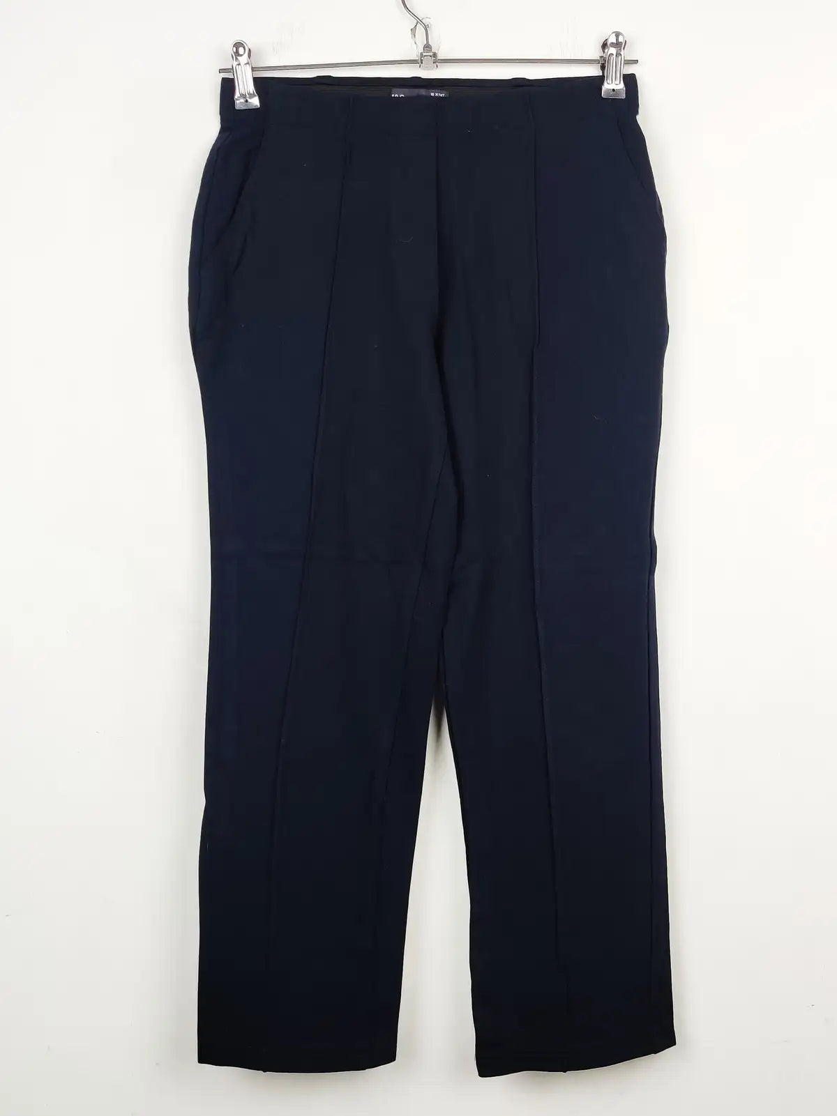 Buy online pre-used pre-loved 100% authentic & Original branded Marks & Spencer (TT-1508) available in Pakistan. Top international brands avilable.