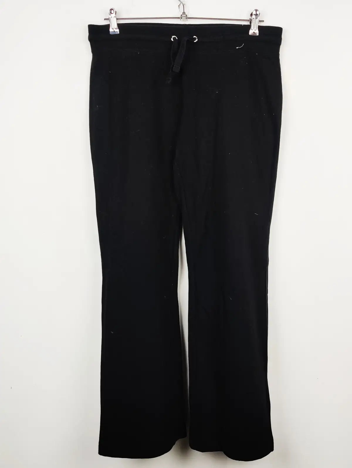 Buy online pre-used pre-loved 100% authentic & Original branded Atmosphere (TT-1526) available in Pakistan. Top international brands avilable.