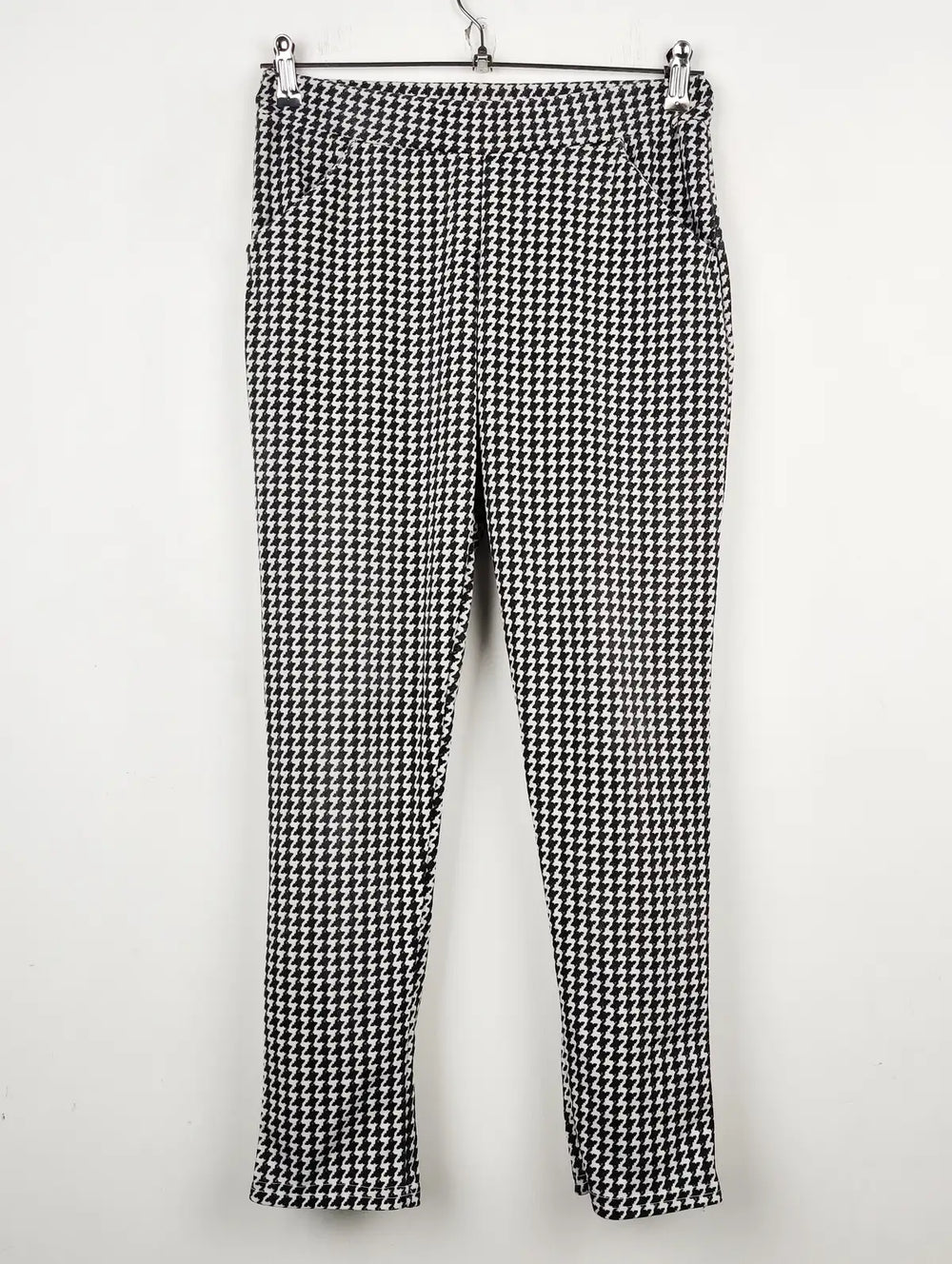 Buy online pre-used pre-loved 100% authentic & Original branded Passion (TT-1528) available in Pakistan. Top international brands avilable.