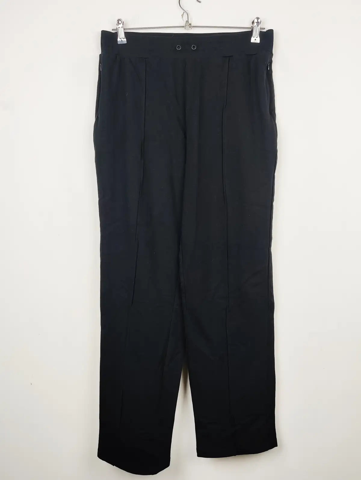 Buy online pre-used pre-loved 100% authentic & Original branded Marks & Spencer (TT-1530) available in Pakistan. Top international brands avilable.