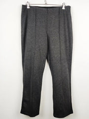 Buy online pre-used pre-loved 100% authentic & Original branded Straight Leg (TT-1533) available in Pakistan. Top international brands avilable.