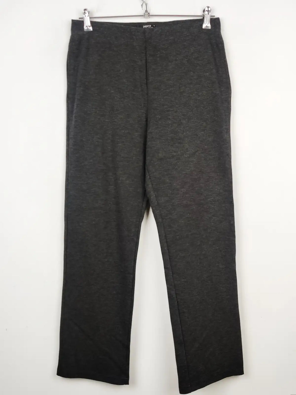 Buy online pre-used pre-loved 100% authentic & Original branded Papaya (TT-1536) available in Pakistan. Top international brands avilable.