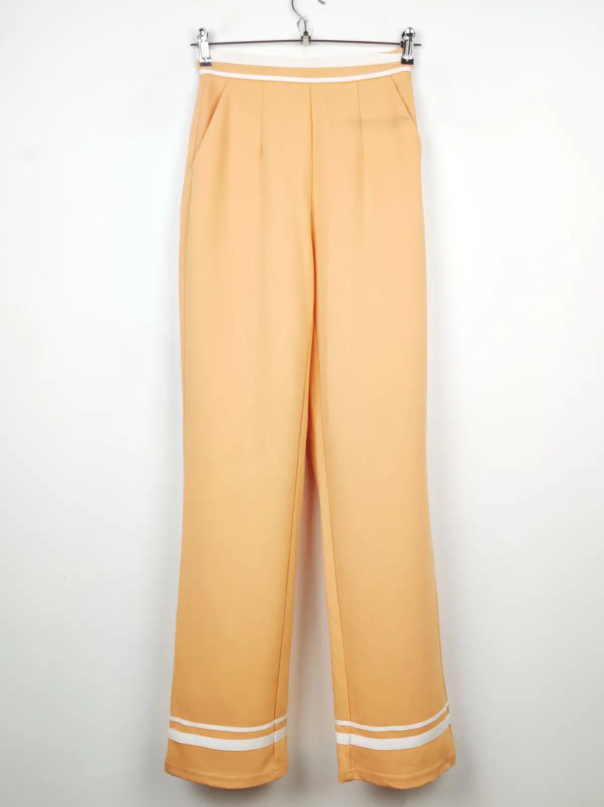 Buy online pre-used pre-loved 100% authentic & Original branded Egreis (TT-1537) available in Pakistan. Top international brands avilable.