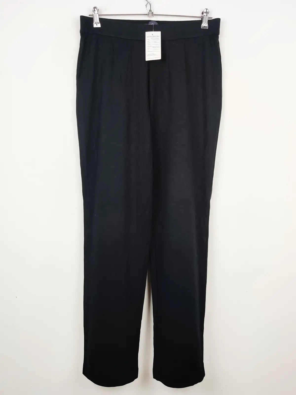 Buy online pre-used pre-loved 100% authentic & Original branded Marks & Spencer (TT-1543) available in Pakistan. Top international brands avilable.