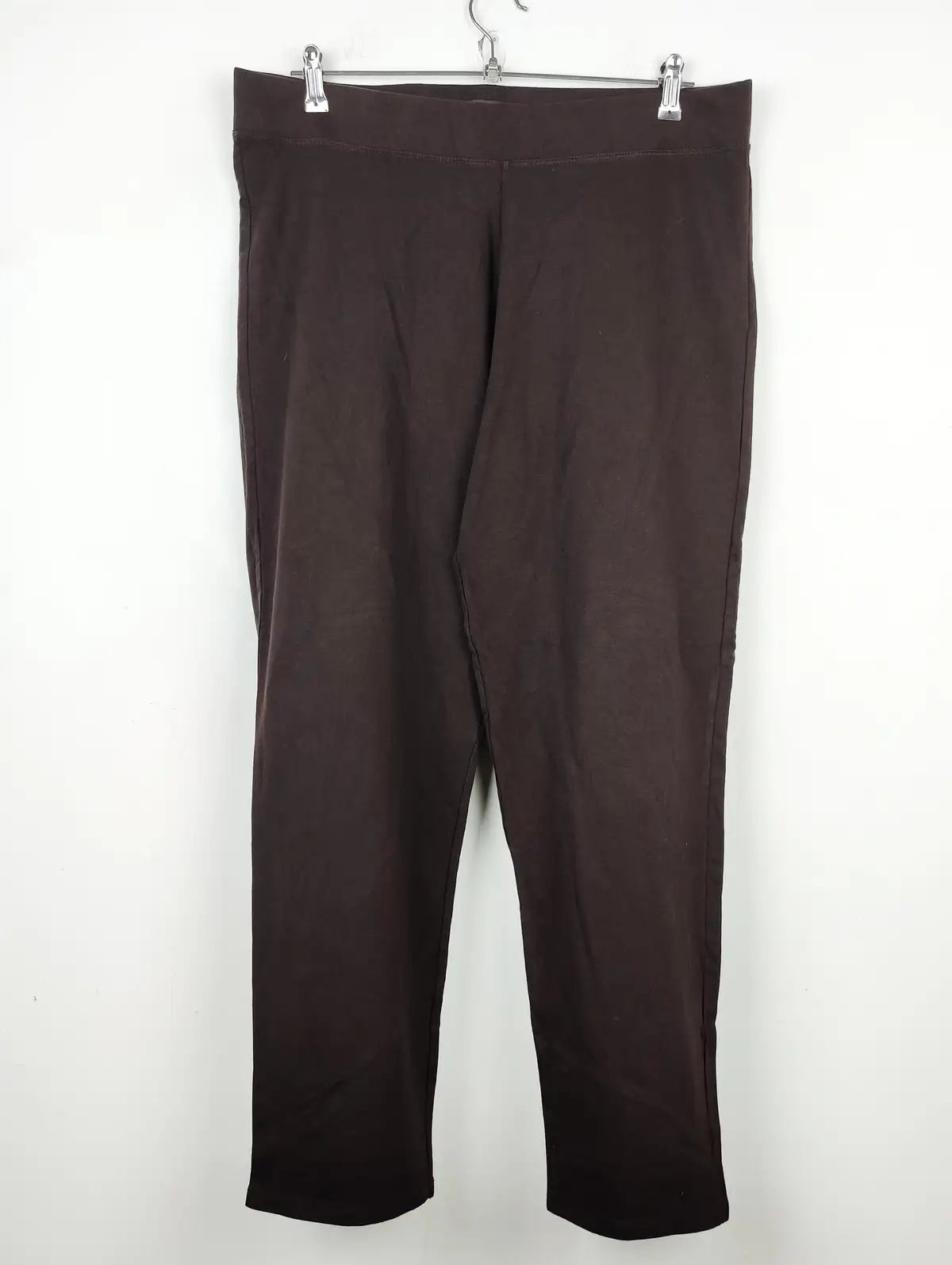 Buy online pre-used pre-loved 100% authentic & Original branded Marks & Spencer (TT-1550) available in Pakistan. Top international brands avilable.