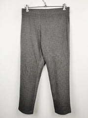 Buy online pre-used pre-loved 100% authentic & Original branded Marks & Spencer (TT-1562) available in Pakistan. Top international brands avilable.