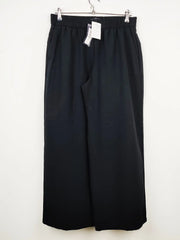 Buy online pre-used pre-loved 100% authentic & Original branded Marks & Spencer (TT-1571) available in Pakistan. Top international brands avilable.