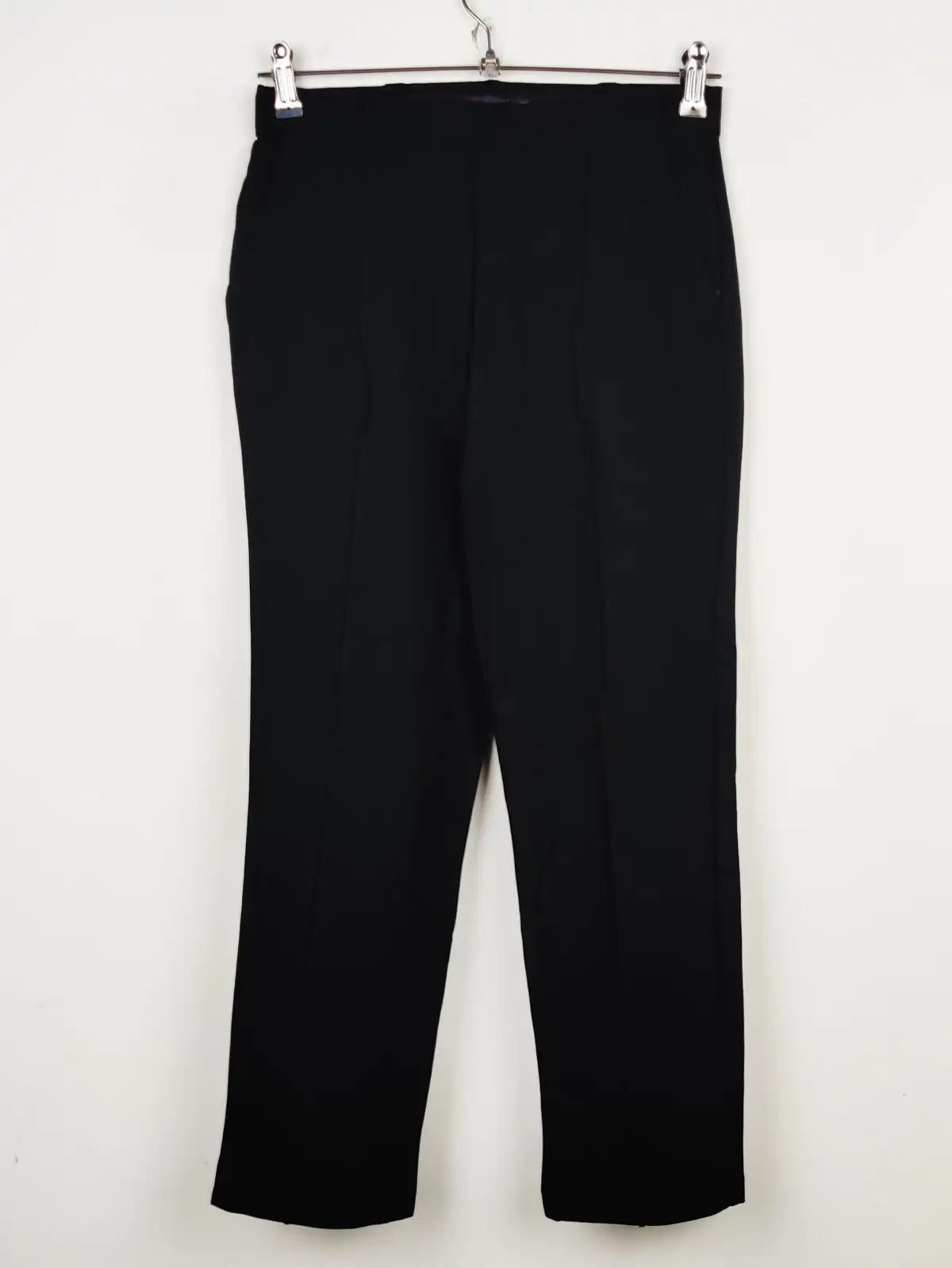 Buy online pre-used pre-loved 100% authentic & Original branded Marks & Spencer (TT-1584) available in Pakistan. Top international brands avilable.