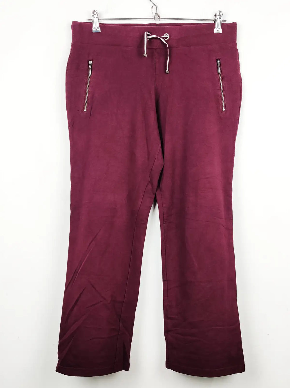 Buy online pre-used pre-loved 100% authentic & Original branded Unknown Brand (TT-1599) available in Pakistan. Top international brands avilable.