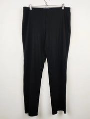 Buy online pre-used pre-loved 100% authentic & Original branded Marks & Spencer (TT-1601) available in Pakistan. Top international brands avilable.