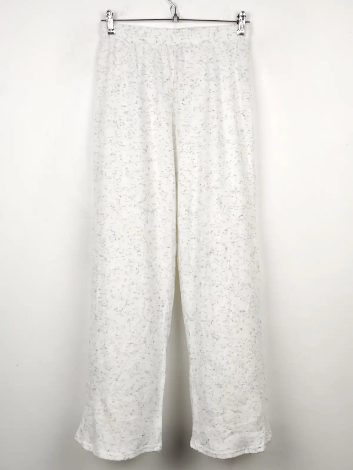 Buy online pre-used pre-loved 100% authentic & Original branded New Look (TT-1605) available in Pakistan. Top international brands avilable.