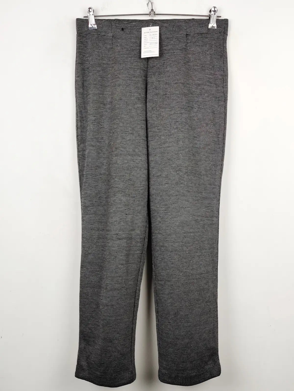 Buy online pre-used pre-loved 100% authentic & Original branded Marks & Spencer (TT-1644) available in Pakistan. Top international brands avilable.