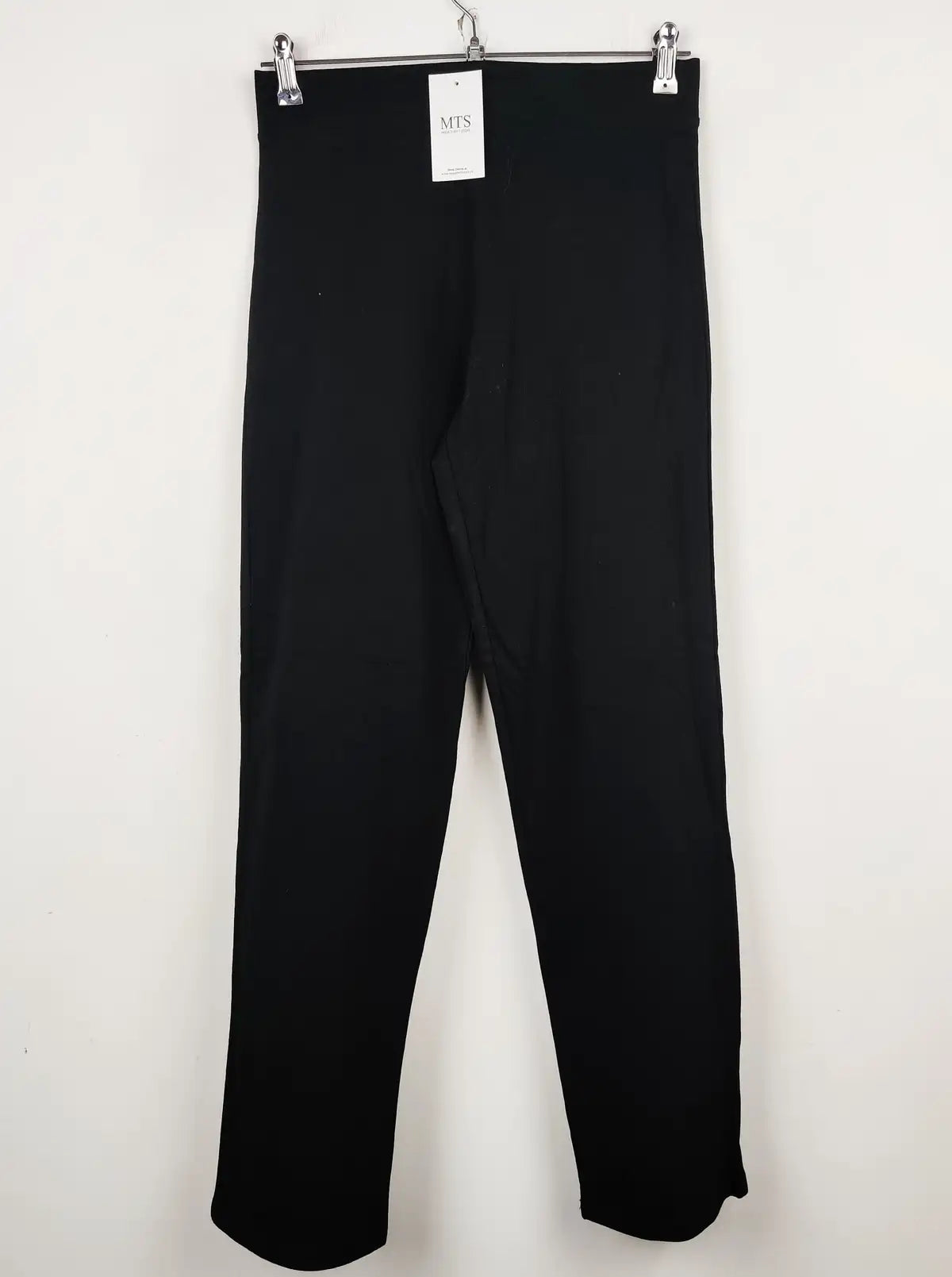 Buy online pre-used pre-loved 100% authentic & Original branded Marks & Spencer (TT-1645) available in Pakistan. Top international brands avilable.