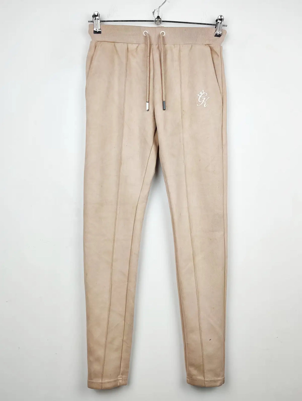 Buy online pre-used pre-loved 100% authentic & Original branded Gk (TT-1653) available in Pakistan. Top international brands avilable.