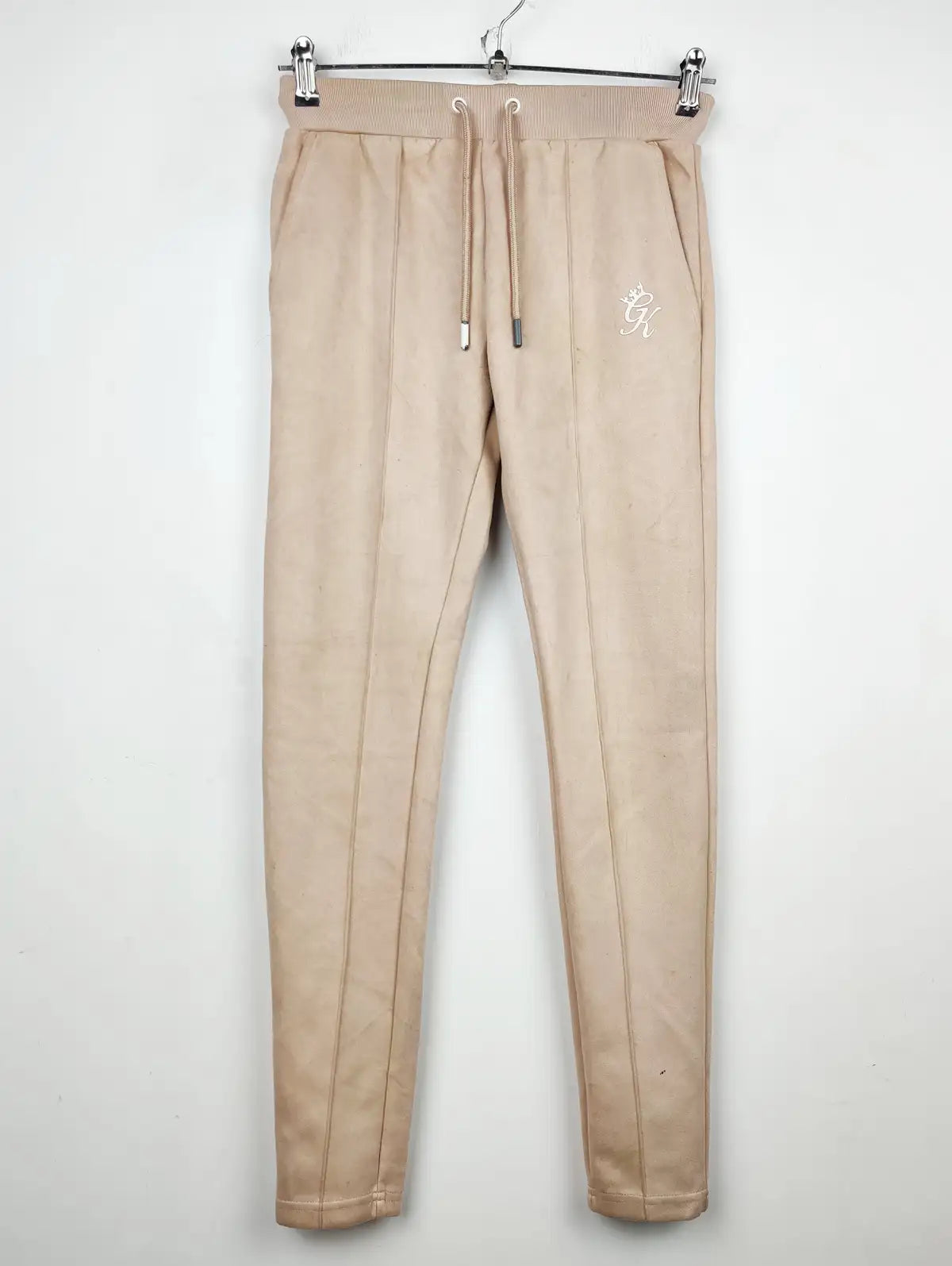 Buy online pre-used pre-loved 100% authentic & Original branded Gk (TT-1653) available in Pakistan. Top international brands avilable.