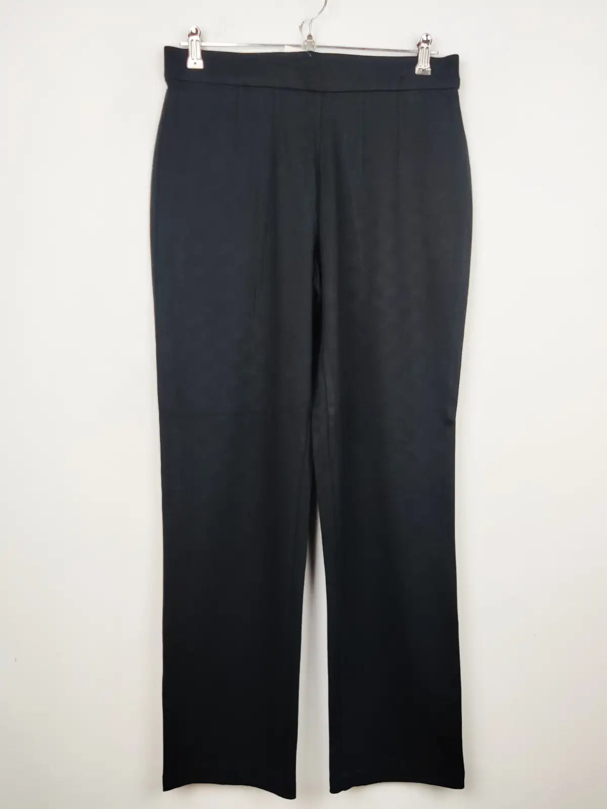 Buy online pre-used pre-loved 100% authentic & Original branded Marks & Spencer (TT-1661) available in Pakistan. Top international brands avilable.