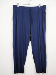 Buy online pre-used pre-loved 100% authentic & Original branded George (TT-1670) available in Pakistan. Top international brands avilable.