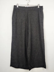 Buy online pre-used pre-loved 100% authentic & Original branded Marks & Spencer (TT-1678) available in Pakistan. Top international brands avilable.