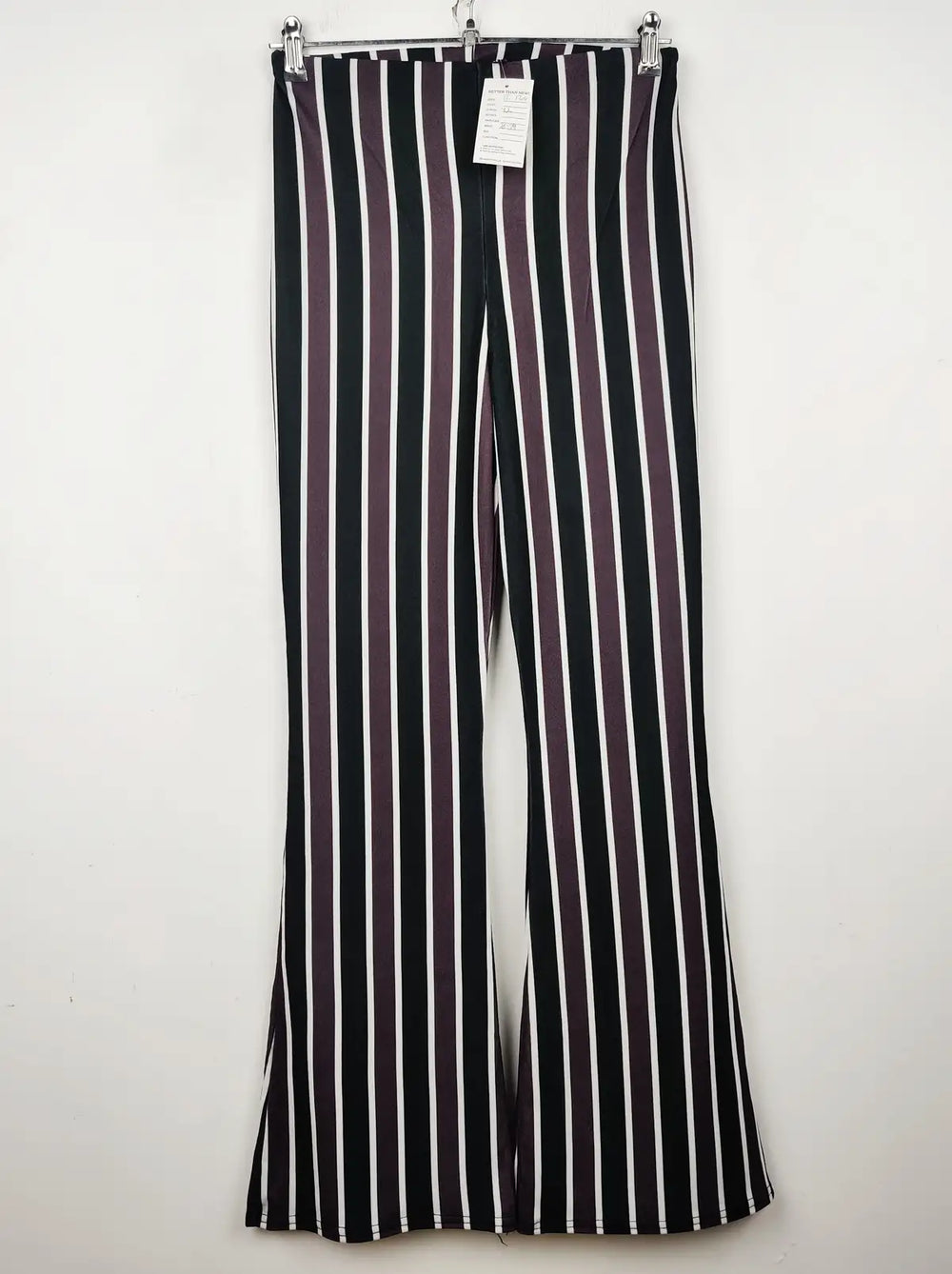 Buy online pre-used pre-loved 100% authentic & Original branded Boohoo (TT-1704) available in Pakistan. Top international brands avilable.