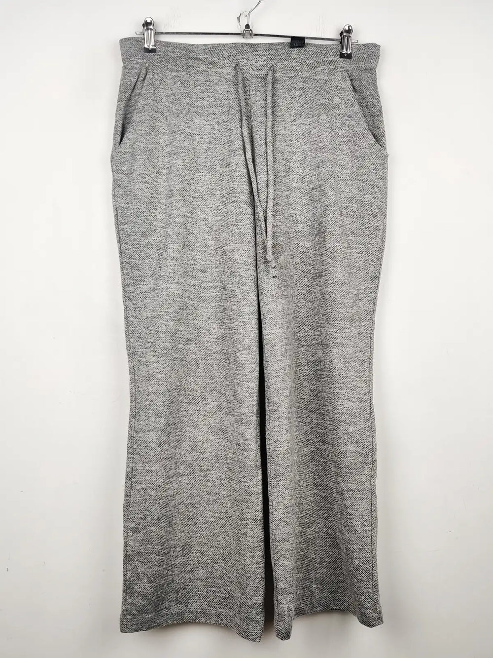 Buy online pre-used pre-loved 100% authentic & Original branded Marks & Spencer (TT-1713) available in Pakistan. Top international brands avilable.