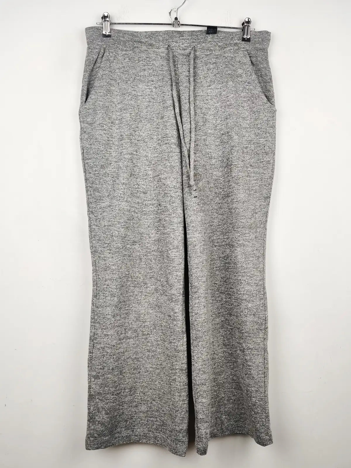 Buy online pre-used pre-loved 100% authentic & Original branded Marks & Spencer (TT-1713) available in Pakistan. Top international brands avilable.