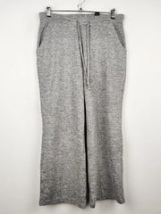 Buy online pre-used pre-loved 100% authentic & Original branded Marks & Spencer (TT-1713) available in Pakistan. Top international brands avilable.