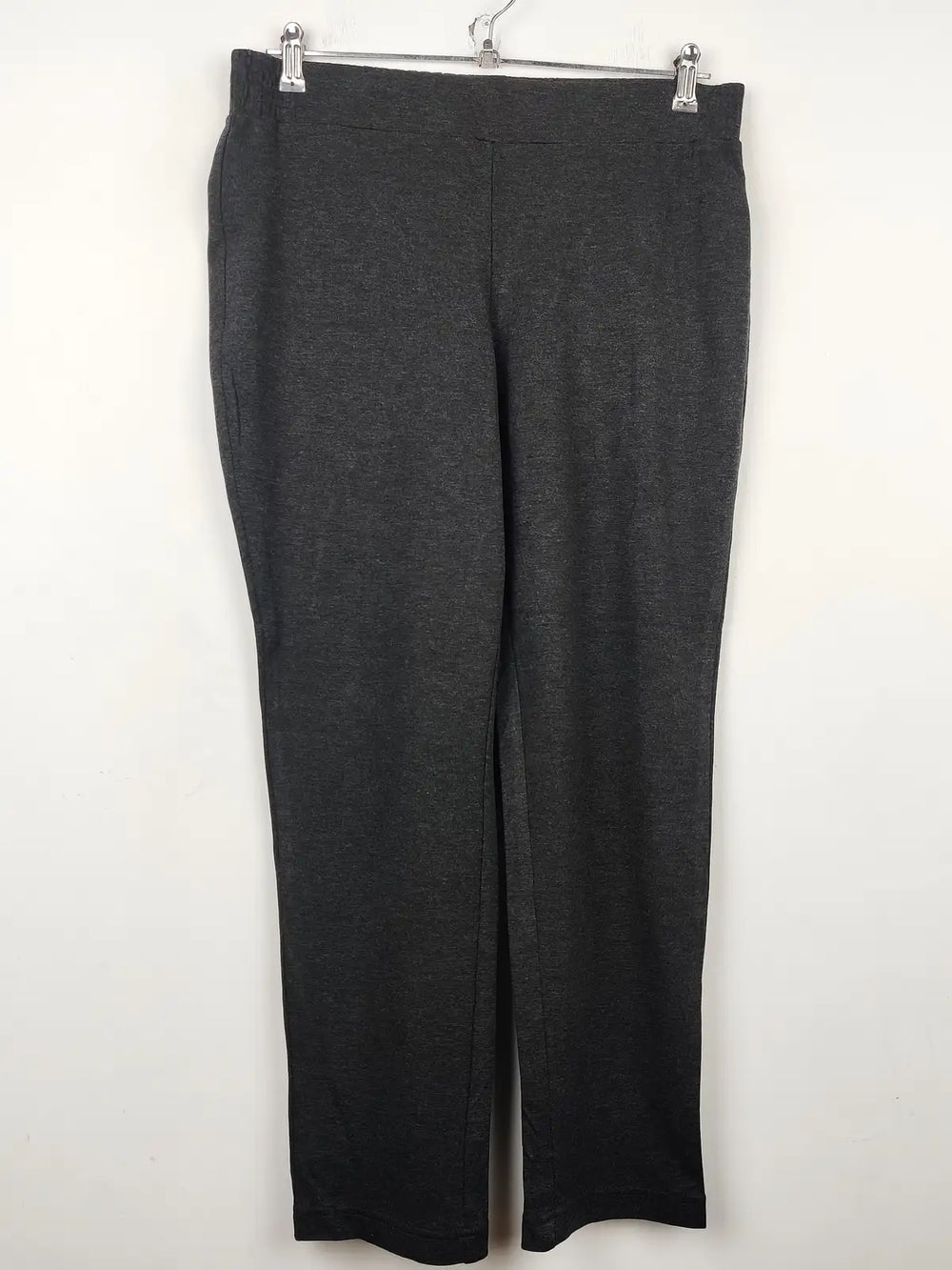 Buy online pre-used pre-loved 100% authentic & Original branded Tu (TT-1715) available in Pakistan. Top international brands avilable.