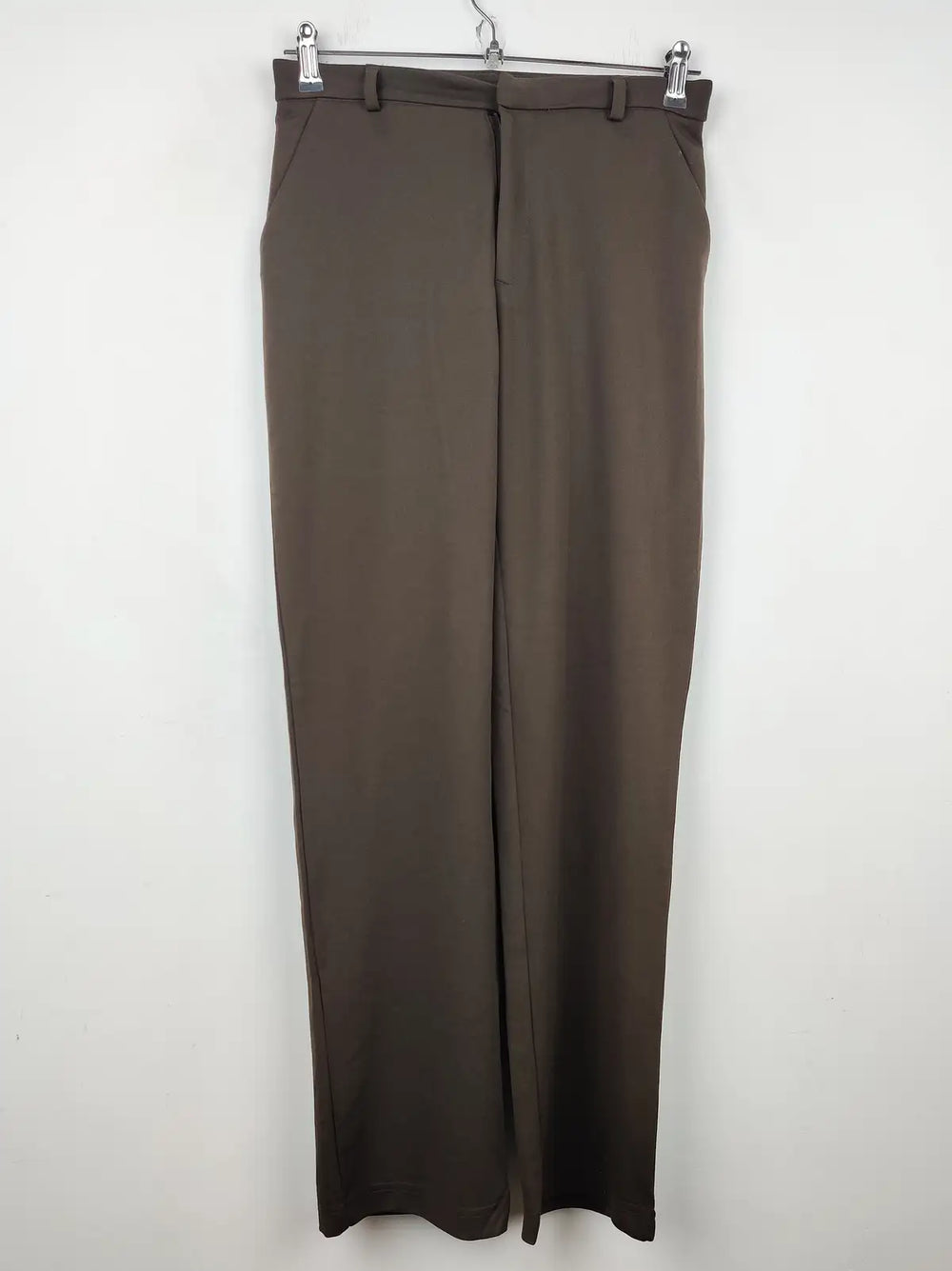 Buy online pre-used pre-loved 100% authentic & Original branded Jdy (TT-1717) available in Pakistan. Top international brands avilable.