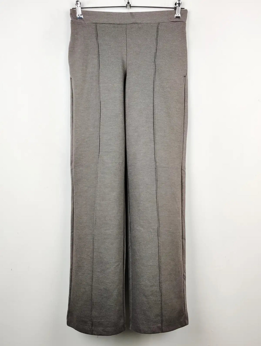 Buy online pre-used pre-loved 100% authentic & Original branded Mango (TT-1736) available in Pakistan. Top international brands avilable.