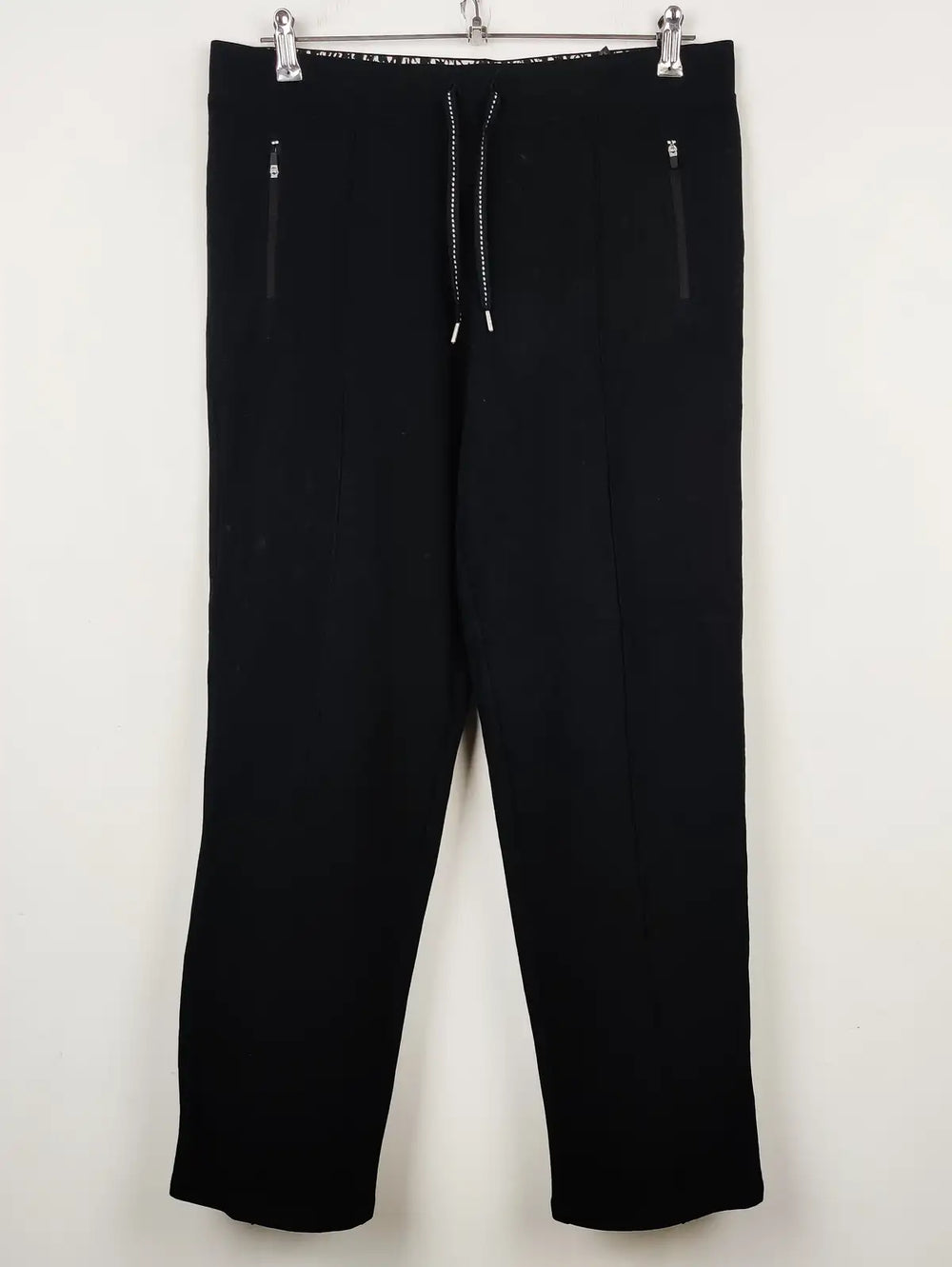 Buy online pre-used pre-loved 100% authentic & Original branded Marks & Spencer (TT-1741) available in Pakistan. Top international brands avilable.