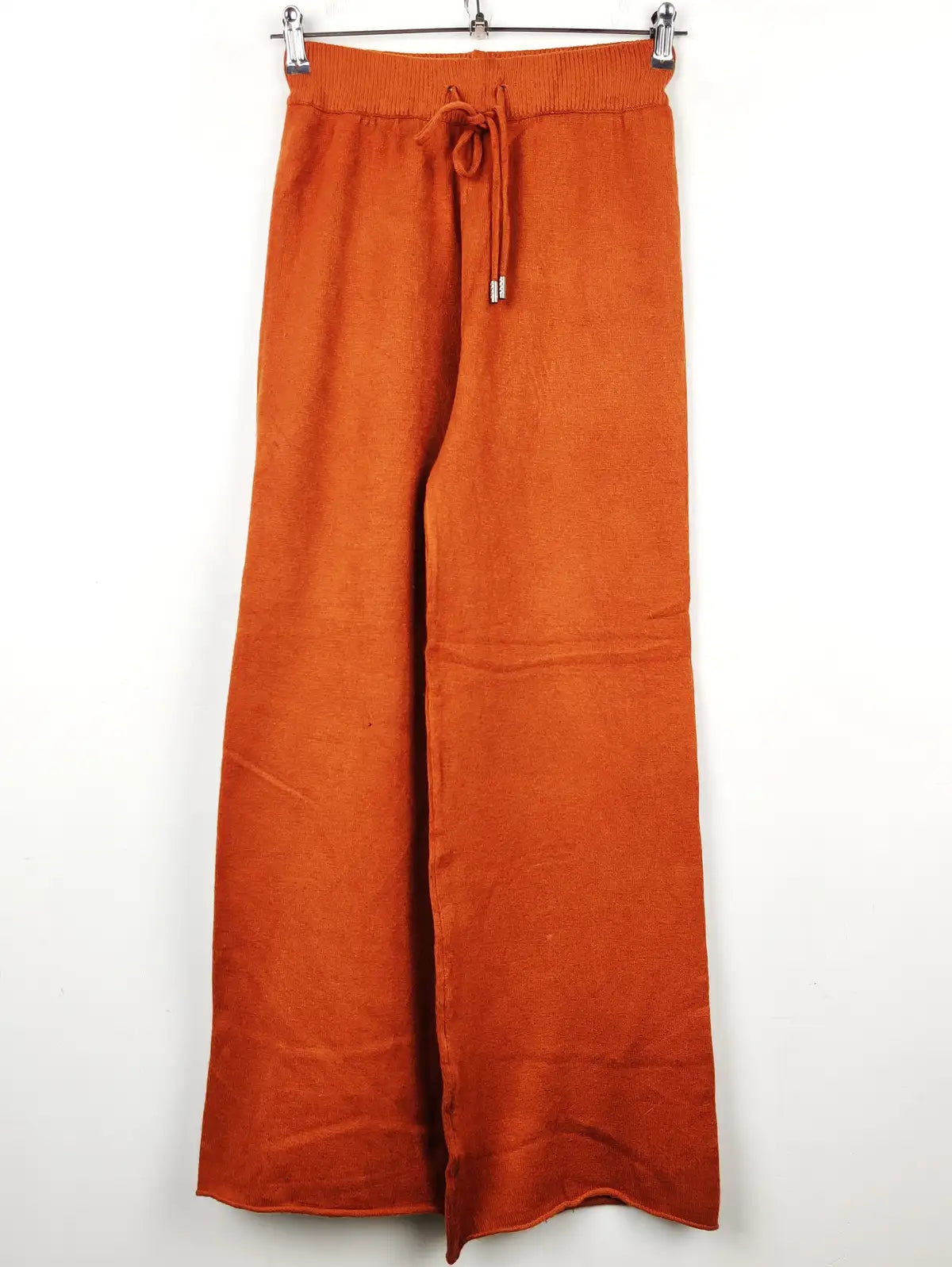 Buy online pre-used pre-loved 100% authentic & Original branded Max.Long (TT-1789) available in Pakistan. Top international brands avilable.