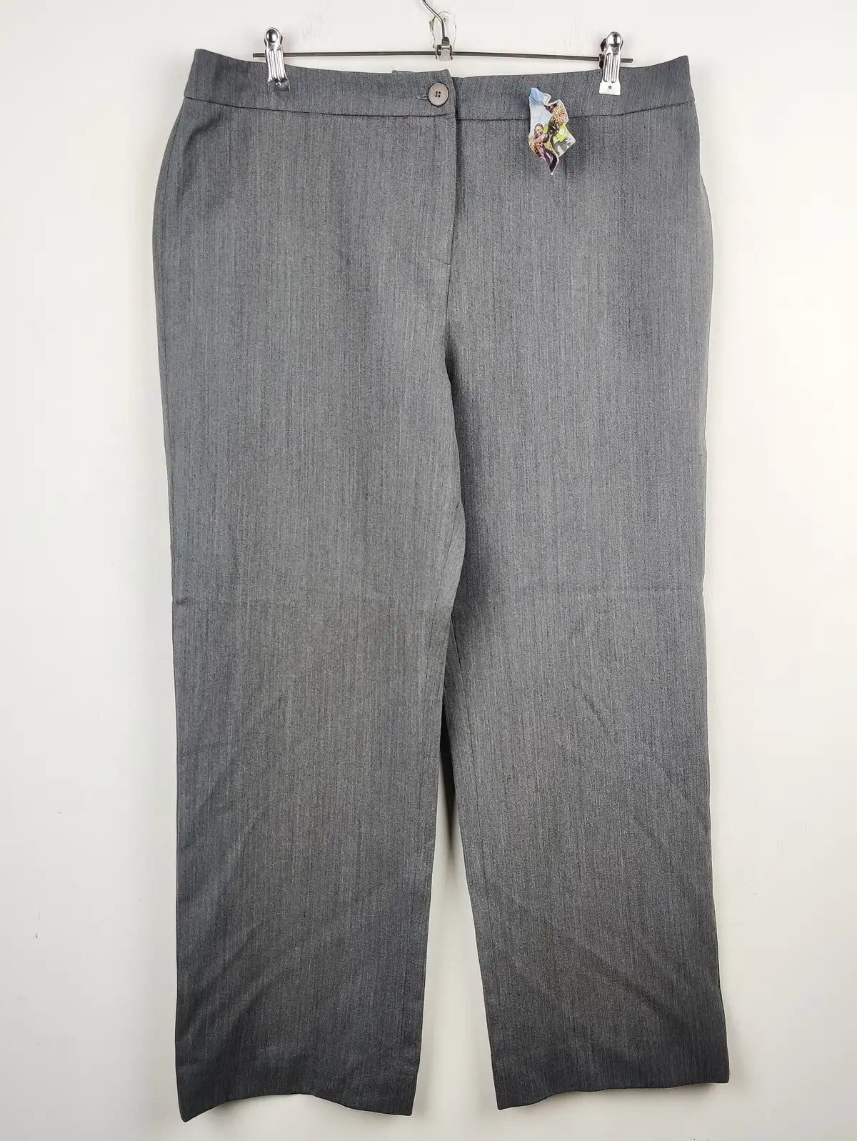 Buy online pre-used pre-loved 100% authentic & Original branded Cc (TT-1795) available in Pakistan. Top international brands avilable.