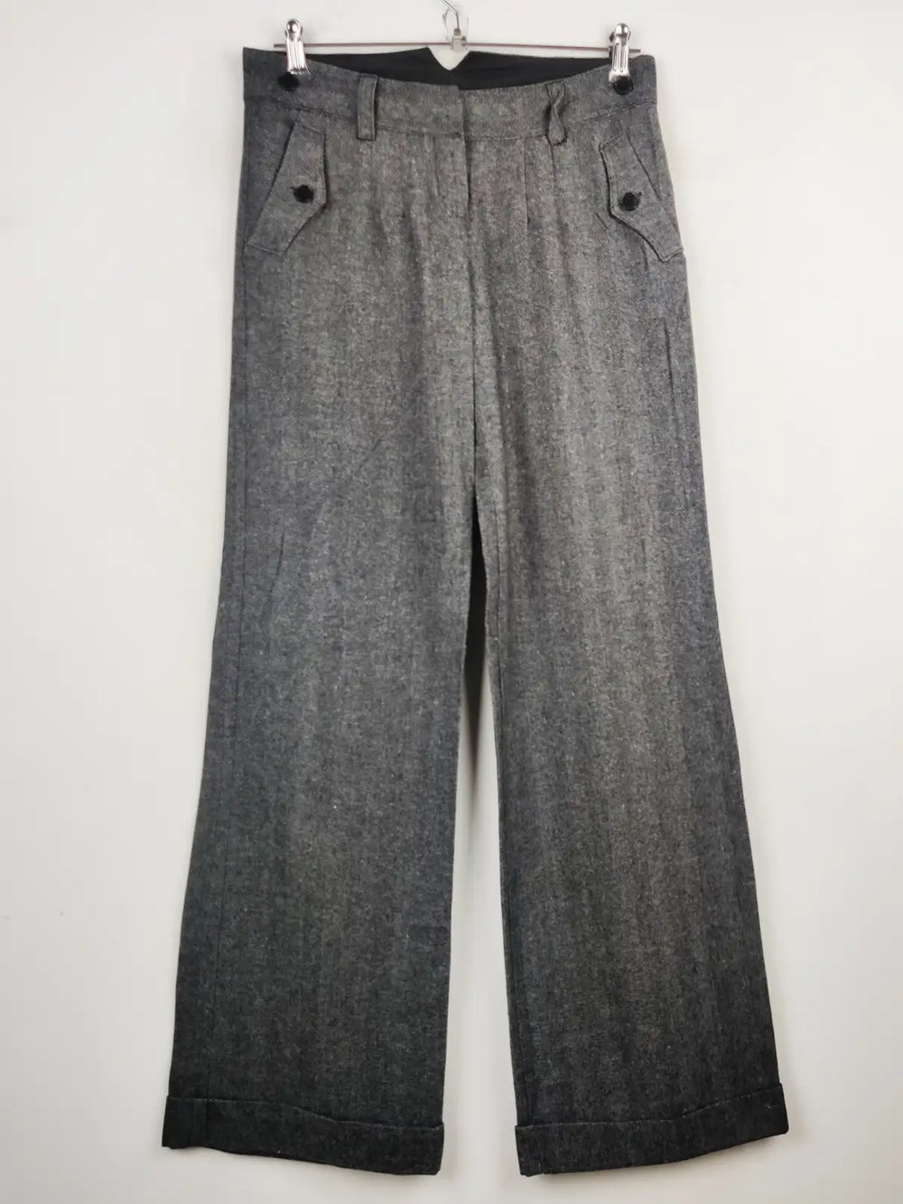 Buy online pre-used pre-loved 100% authentic & Original branded Topshop (TT-1801) available in Pakistan. Top international brands avilable.