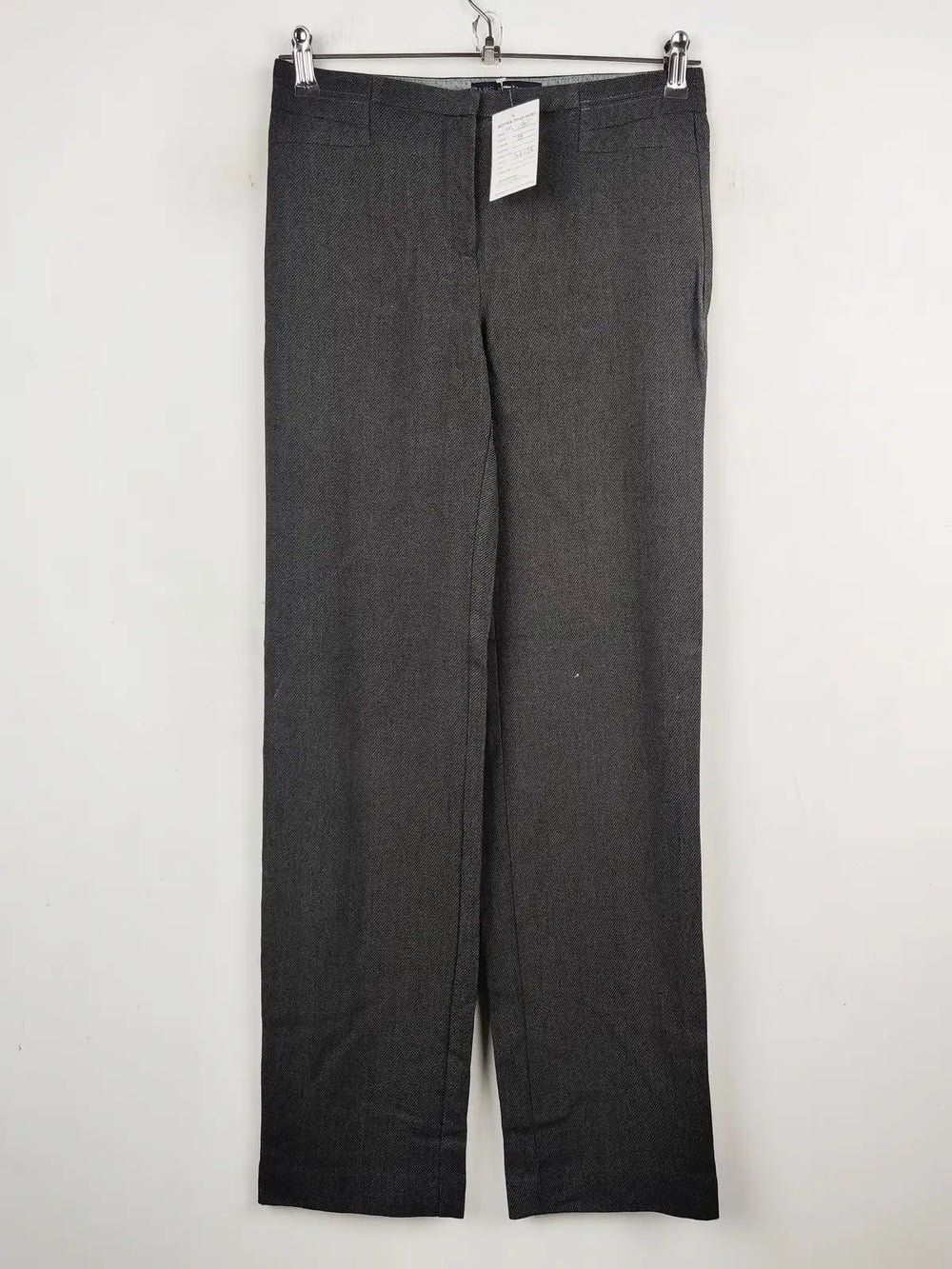 Buy online pre-used pre-loved 100% authentic & Original branded Marks & Spencer (TT-1805) available in Pakistan. Top international brands avilable.