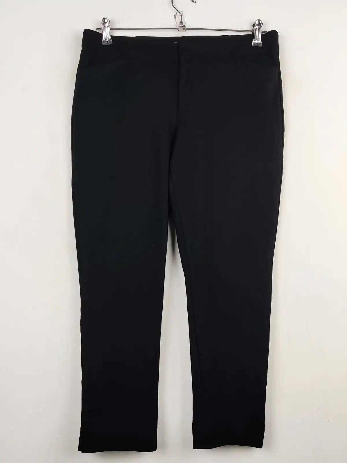 Buy online pre-used pre-loved 100% authentic & Original branded Gap (TT-1814) available in Pakistan. Top international brands avilable.