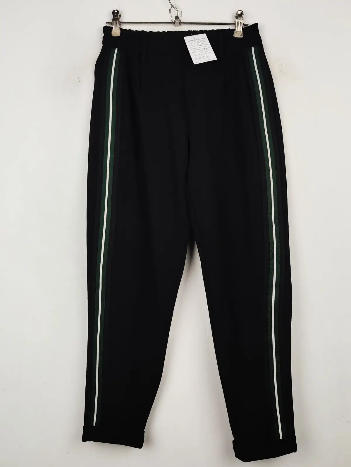 Buy online pre-used pre-loved 100% authentic & Original branded Bershka (TT-1815) available in Pakistan. Top international brands avilable.