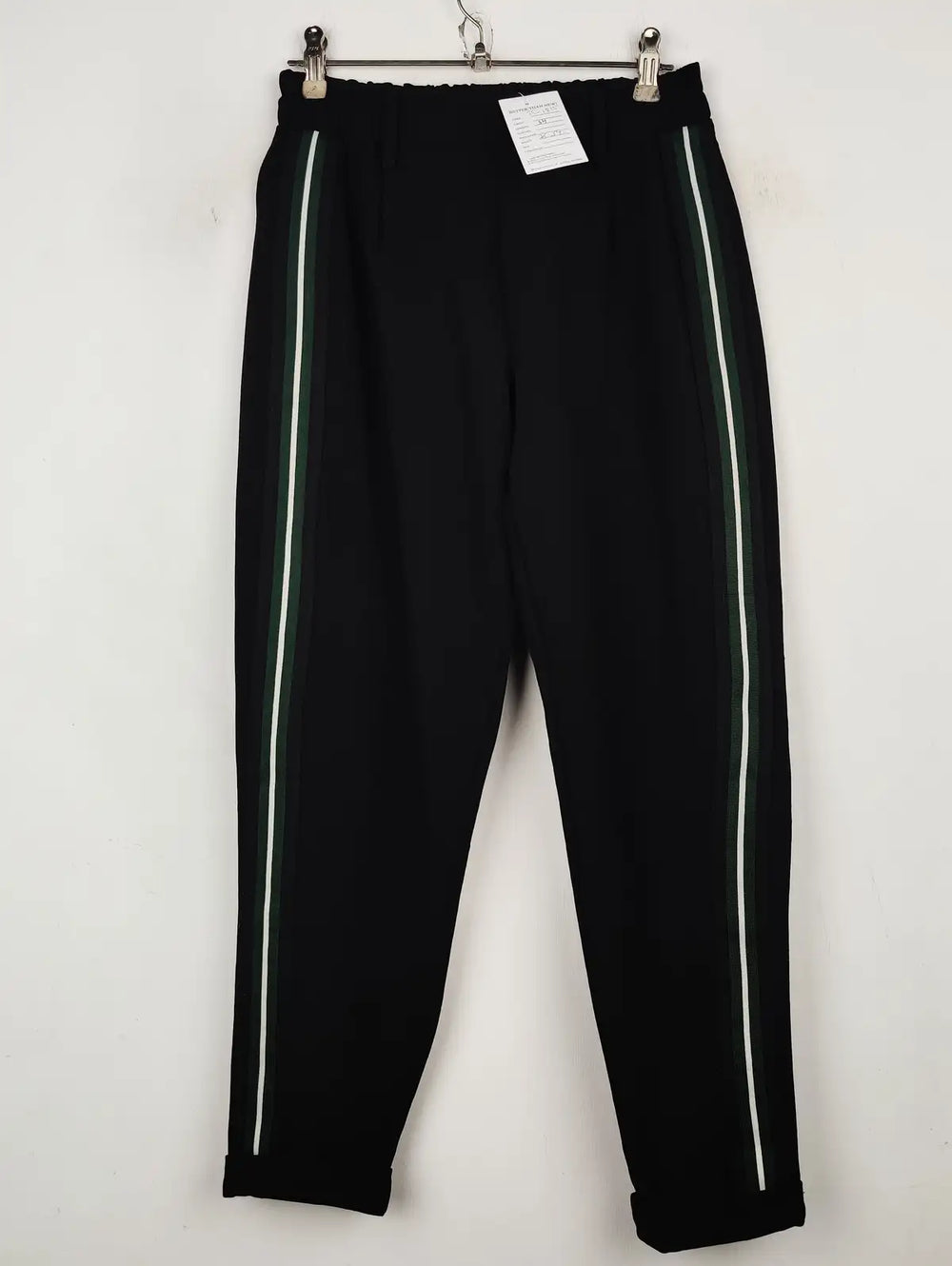 Buy online pre-used pre-loved 100% authentic & Original branded Bershka (TT-1815) available in Pakistan. Top international brands avilable.