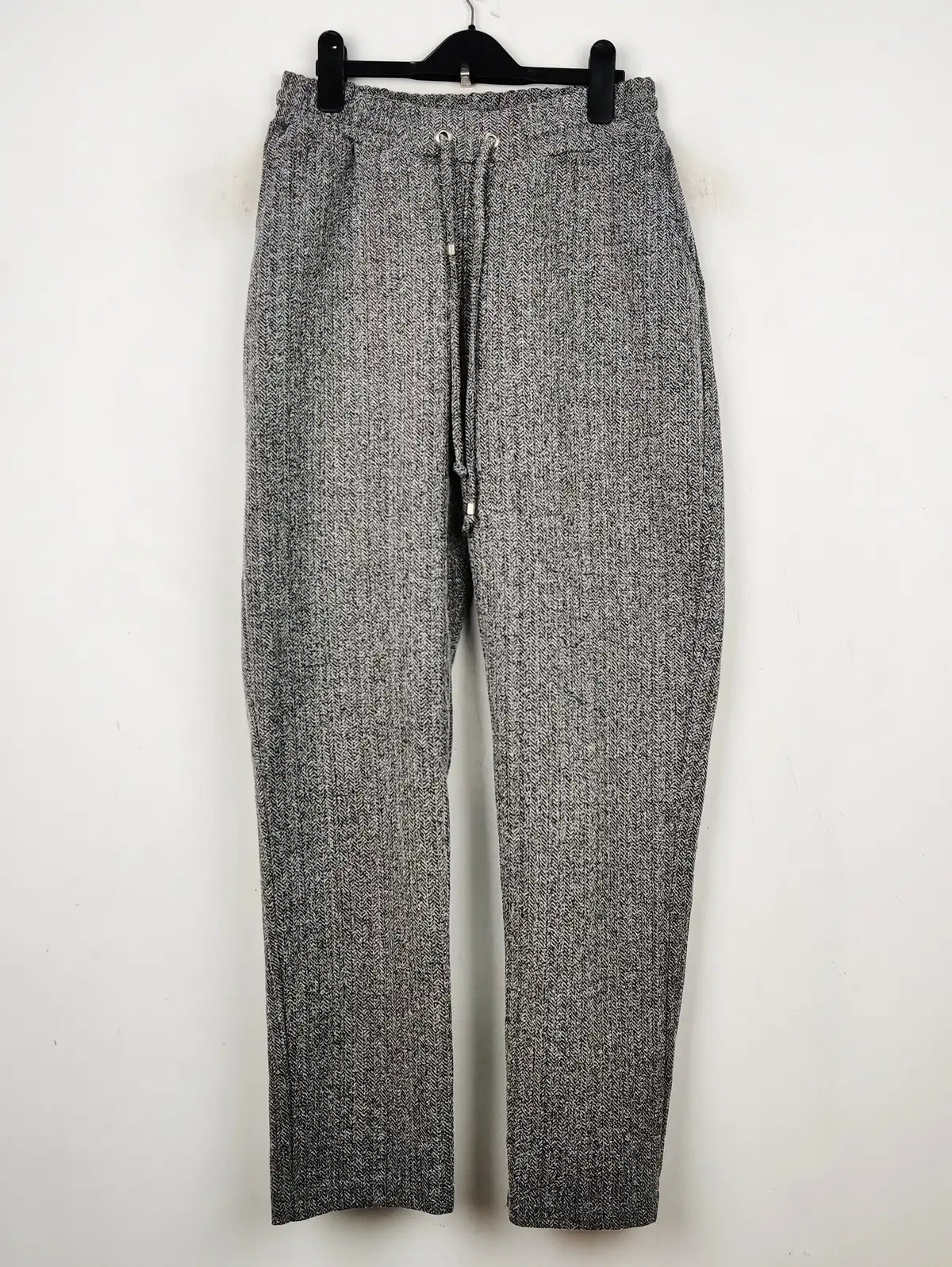 Buy online pre-used pre-loved 100% authentic & Original branded Nutmeg (TT-1822) available in Pakistan. Top international brands avilable.