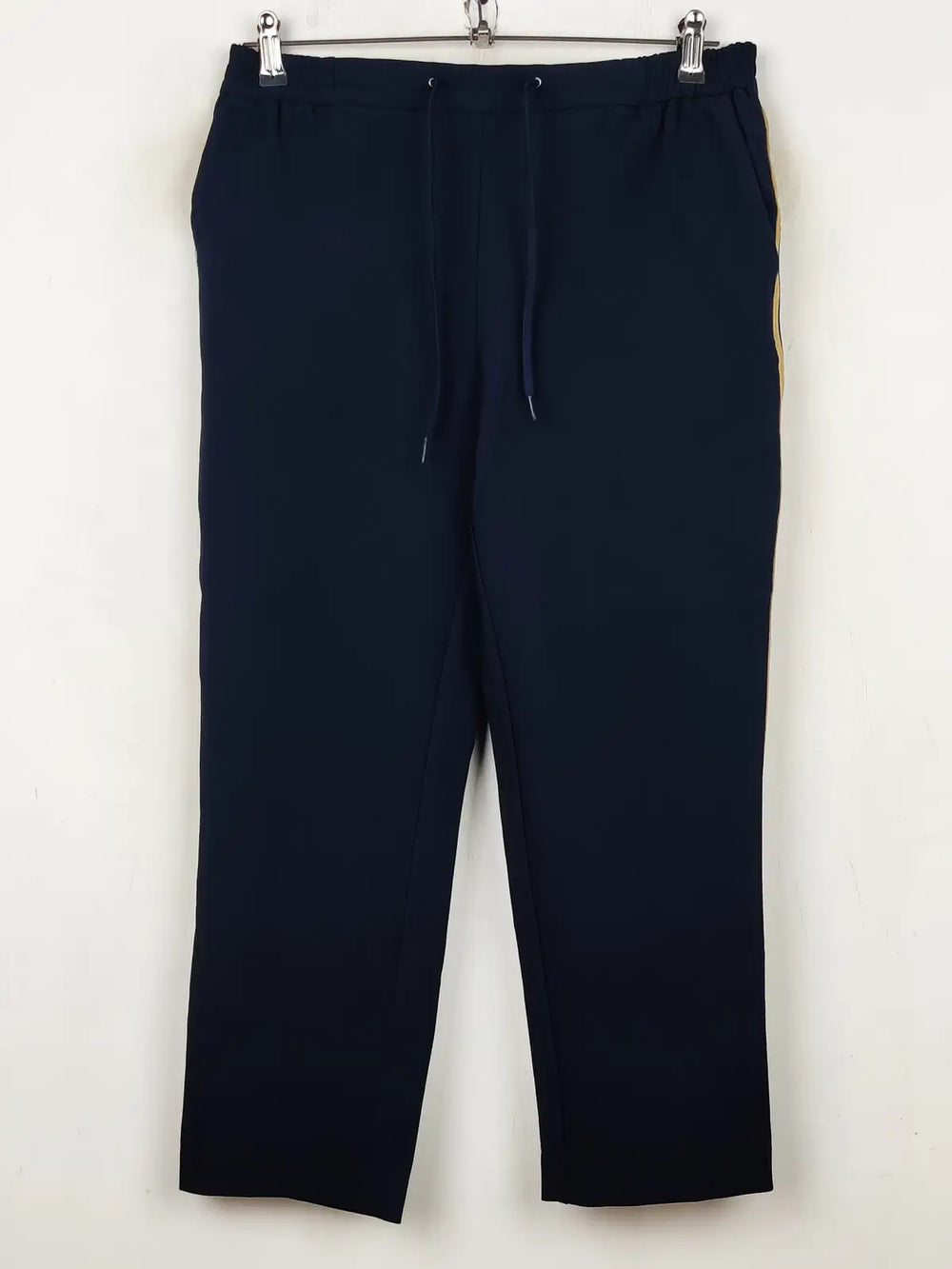 Buy online pre-used pre-loved 100% authentic & Original branded Topman (TT-1839) available in Pakistan. Top international brands avilable.